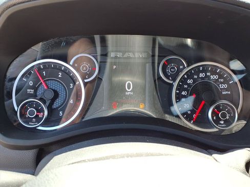 New 2025 RAM 2500 Tradesman AWD/4WD image 24