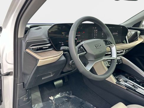New 2025 Audi Q5 Prestige image 19