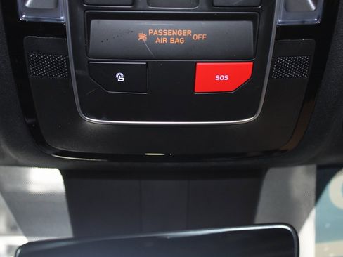 Used 2023 Hyundai Santa Fe Calligraphy image 39