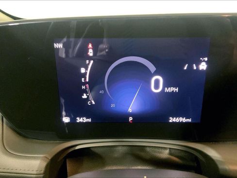 Used 2025 Buick Encore GX Preferred AWD/4WD image 21