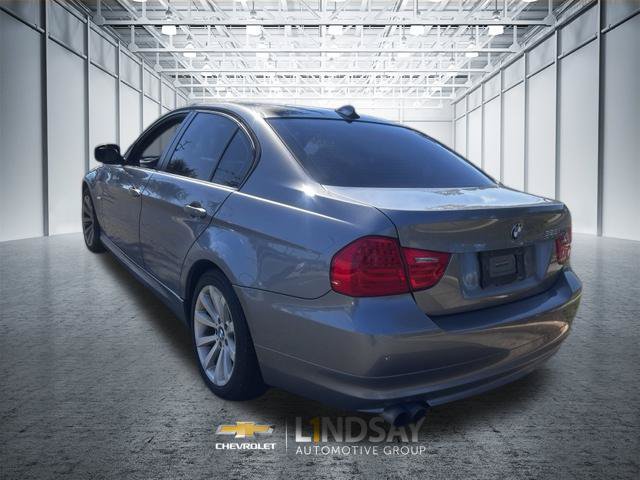 Used 2011 BMW 328i Sedan RWD image 2