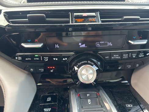 Used 2023 Acura MDX w/ Advance Package AWD/4WD image 15