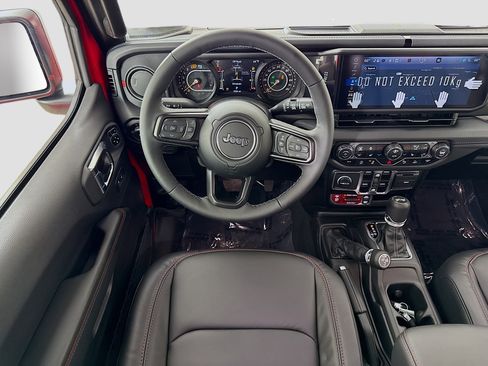 Used 2026 Jeep Wrangler Unlimited Rubicon AWD/4WD image 22