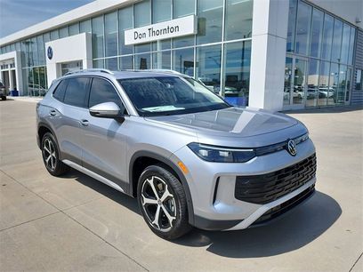 New 2025 Volkswagen Tiguan SE