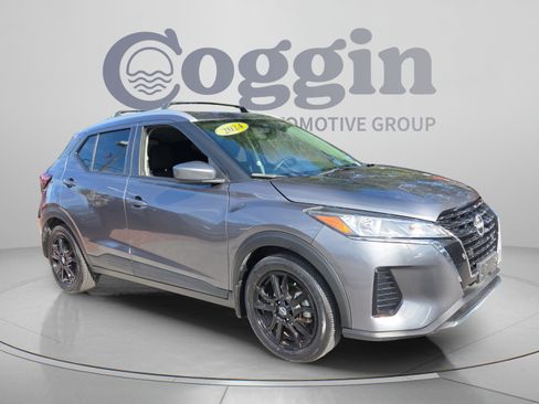 Used 2023 Nissan Kicks SV w/ Interior Electronics Package FWD image 7