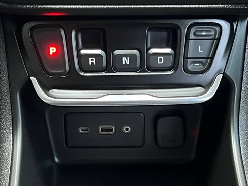 Used 2020 GMC Terrain SLE AWD/4WD image 29
