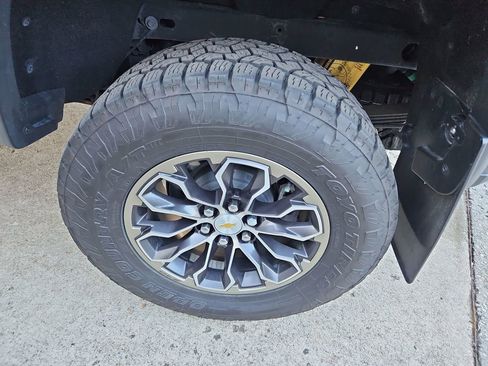 Used 2021 Chevrolet Colorado ZR2 w/ ZR2 Dusk Special Edition AWD/4WD image 30