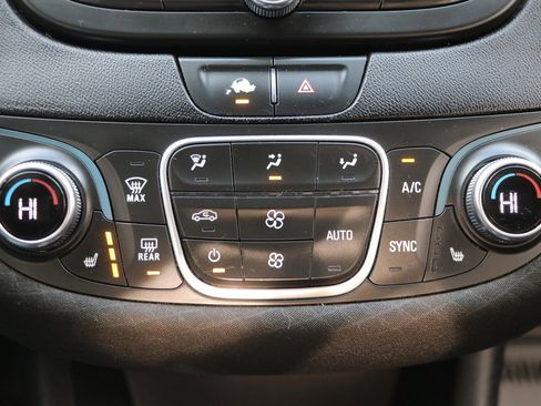 Used 2020 Chevrolet Malibu LT image 22