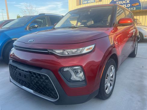 Used 2020 Kia Soul LX image 1