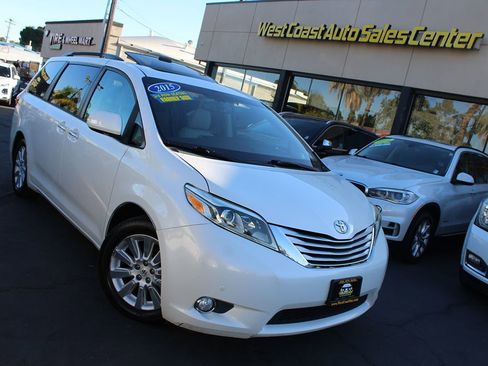 Used 2015 Toyota Sienna Limited Premium FWD image 47