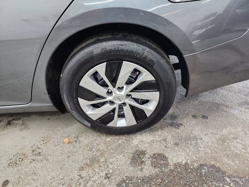 Used 2020 Nissan Altima 2.5 S FWD image 36