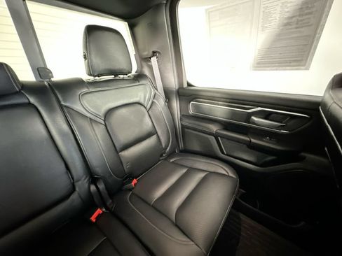 Used 2022 RAM 1500 Big Horn AWD/4WD image 14