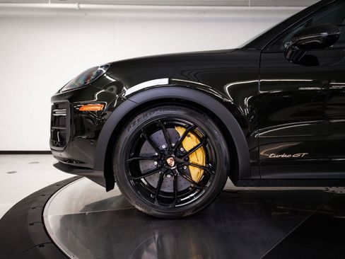 Certified 2025 Porsche Cayenne Turbo GT image 11