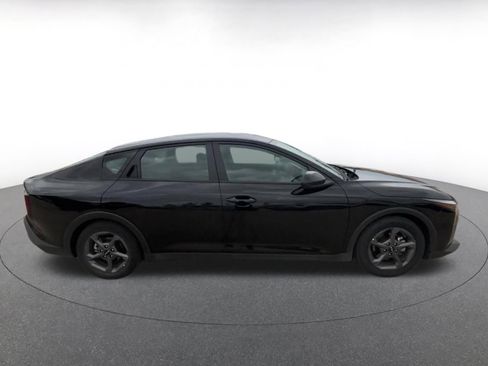 Used 2025 Kia K4 FWD image 16