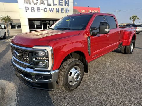 Used 2024 Ford F350 Lariat image 2