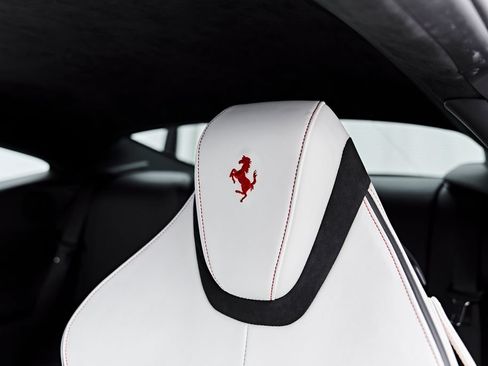 Used 2022 Ferrari Roma RWD image 58