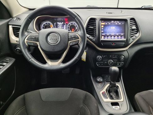 Used 2016 Jeep Cherokee Latitude w/ Cold Weather Group image 22