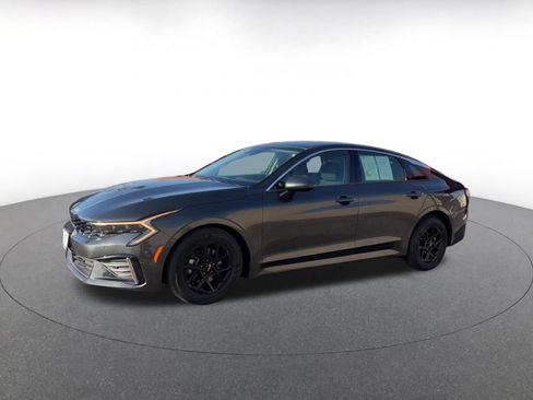 Used 2025 Kia K5 LXS FWD image 8