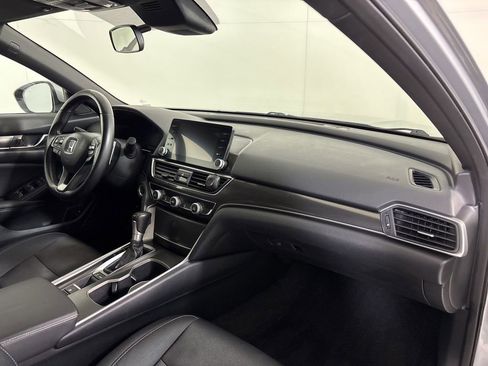 Used 2020 Honda Accord Sport image 13