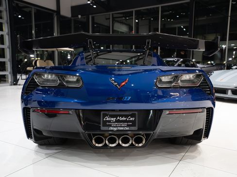 Used 2019 Chevrolet Corvette ZR1 RWD image 3