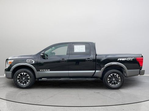 Used 2017 Nissan Titan PRO-4X AWD/4WD image 10