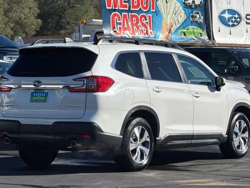 Used 2024 Subaru Ascent Premium w/ Convenience Package image 3