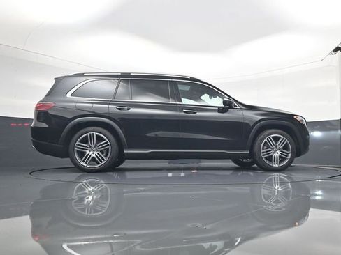 Used 2025 Mercedes-Benz GLS 450 4MATIC image 27