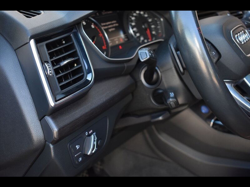 Used 2022 Audi Q5 2.0T Premium AWD/4WD image 15