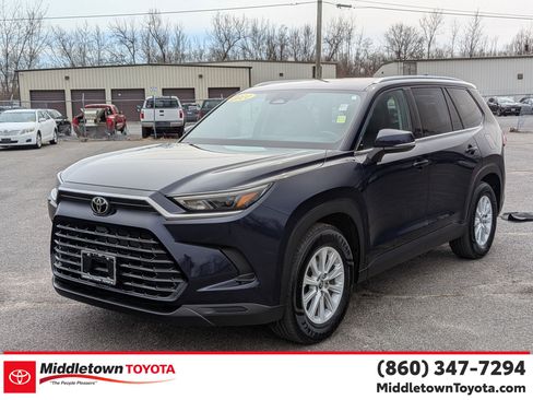 Certified 2024 Toyota Grand Highlander AWD image 7