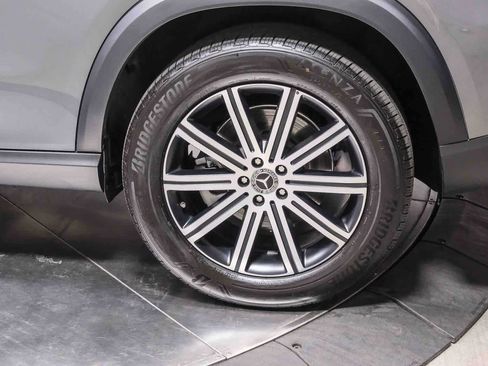 Used 2025 Mercedes-Benz GLE 450e 4MATIC image 9