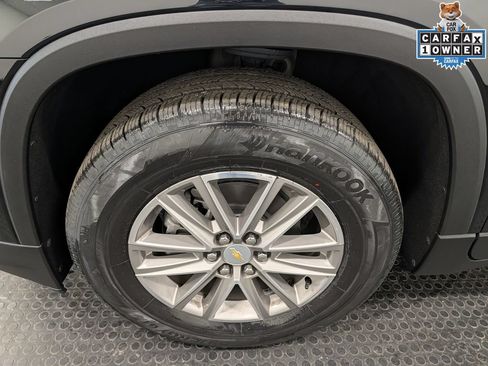 Used 2023 Chevrolet Traverse LT FWD image 7