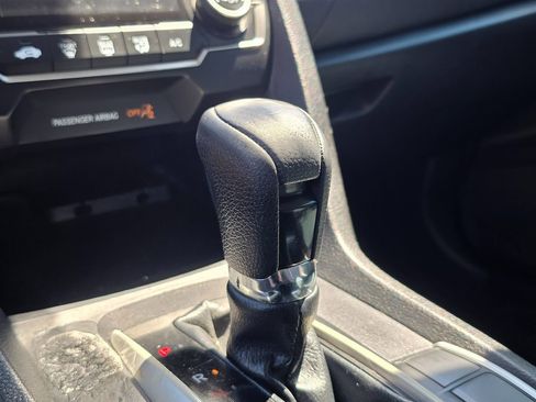 Used 2020 Honda Civic LX image 32