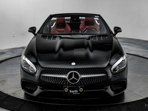 Used 2017 Mercedes-Benz SL 550 image 33