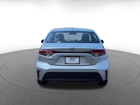 Used 2025 Toyota Corolla LE FWD image 12