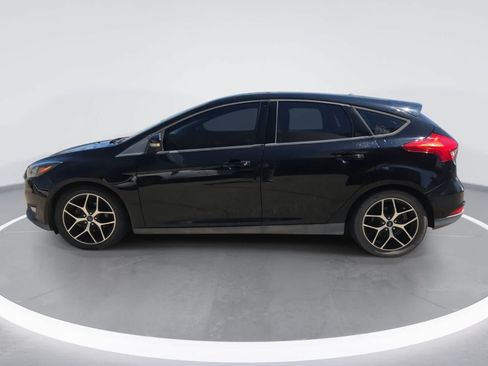 Used 2018 Ford Focus SEL FWD image 5