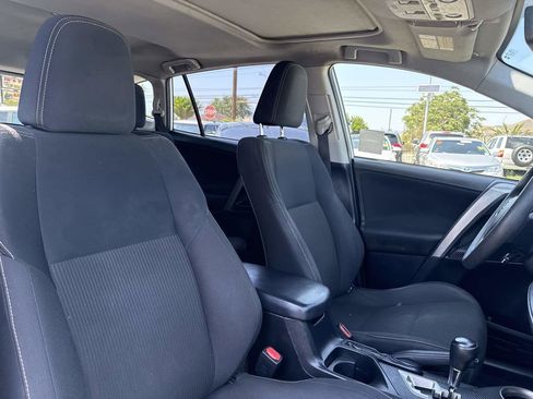 Used 2014 Toyota RAV4 XLE FWD image 17