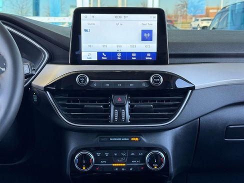 Used 2022 Ford Escape SEL image 17