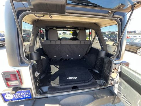 Used 2011 Jeep Wrangler Unlimited Sport image 19