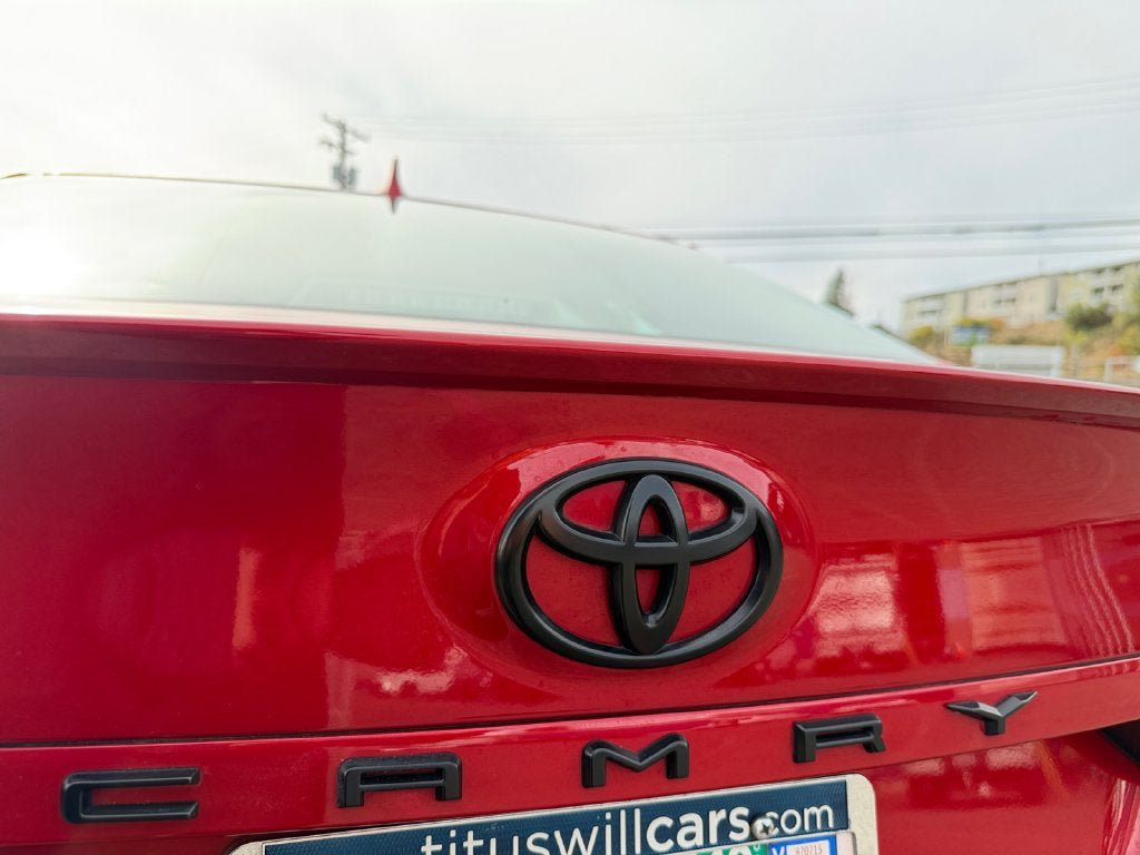 Used 2020 Toyota Camry SE w/ Cold Weather Package AWD/4WD image 35