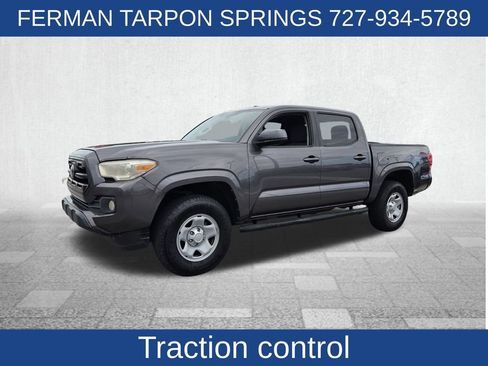 Used 2017 Toyota Tacoma SR image 4