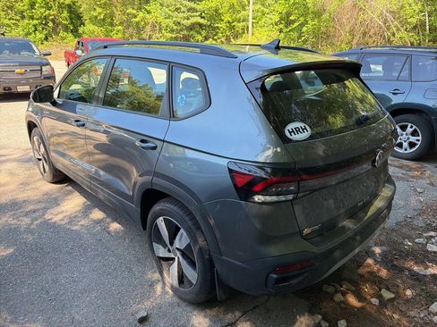 Used 2025 Volkswagen Taos S AWD/4WD image 2