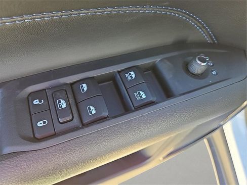 New 2026 Jeep Compass Latitude image 14