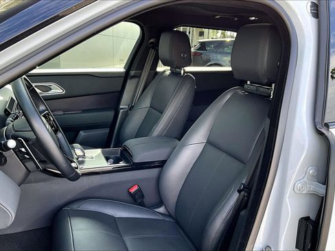 Used 2026 Land Rover Range Rover Velar Dynamic SE image 25