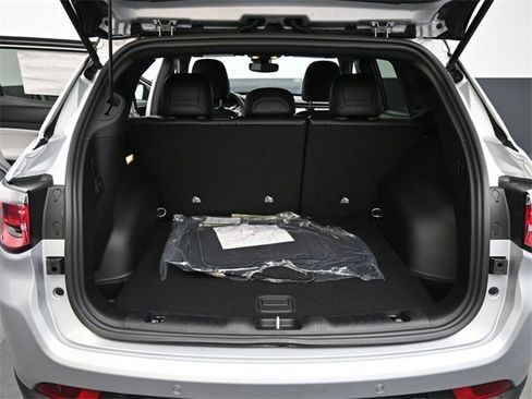 New 2026 Jeep Compass Limited image 17