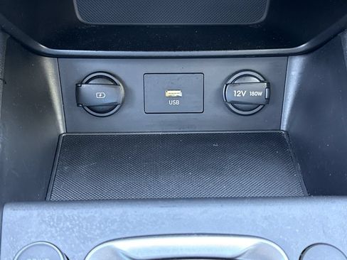 Used 2022 Hyundai Kona SEL FWD image 23