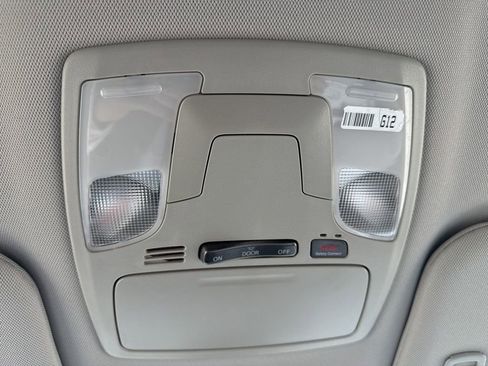 Used 2020 Toyota Sienna L FWD image 16
