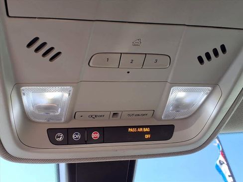 Used 2019 Cadillac XT4 Premium Luxury image 22