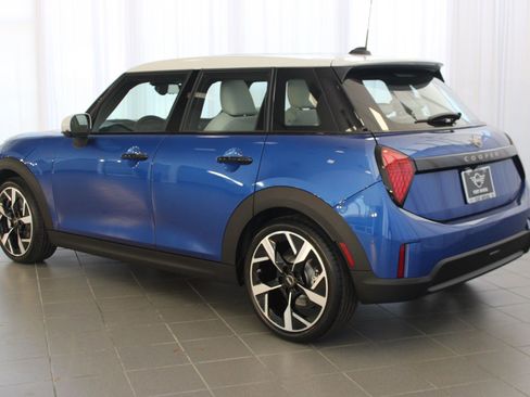 New 2026 MINI Cooper S FWD image 3