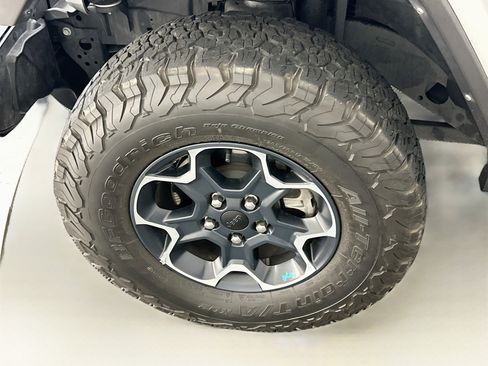 Used 2022 Jeep Wrangler Unlimited Rubicon 4xe AWD/4WD image 11