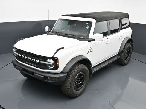 Used 2021 Ford Bronco Outer Banks w/ Sasquatch Package AWD/4WD image 19
